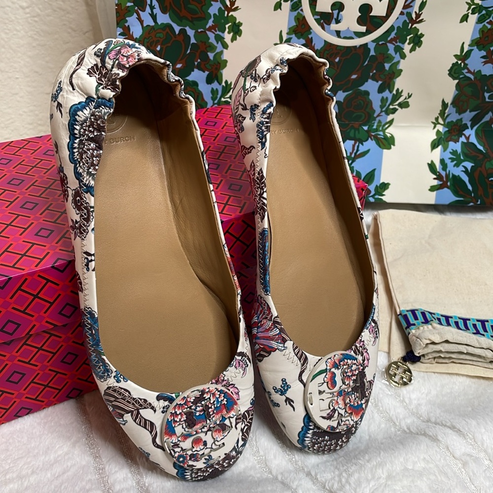 Tory Burch Minnie Happy Times Floral Travel Flats 9